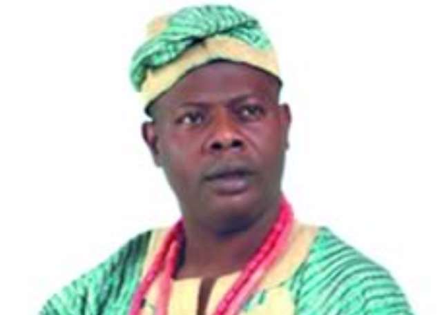 Veteran Actor Yinka Quadri Beams With Pride As Daughter Graduates From Kwara State University