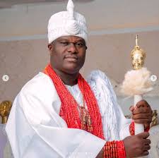 Ooni At 52: Praise Night, Tributes Trail Birthday Celebration